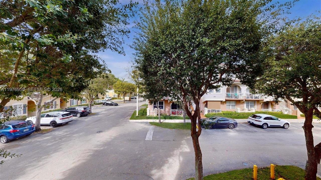 8980 W Flagler St, Unit 201, Miami, FL 33174 Photo