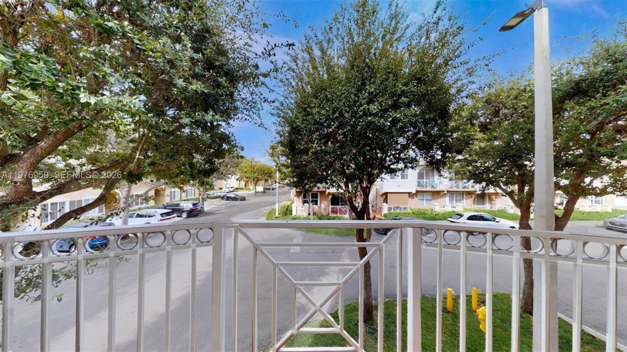 8980 W Flagler St, Unit 201, Miami, FL 33174 Photo