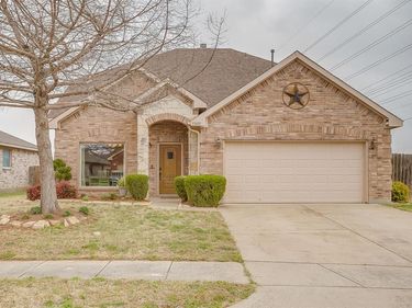 5800 Show Master Lane, Fort Worth, TX 76179