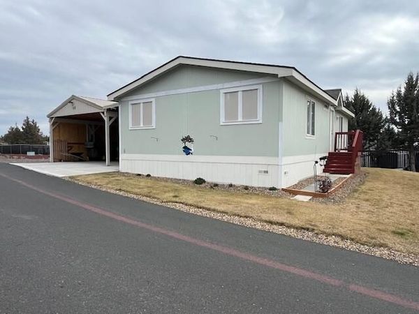 6100 S Highway 97, UNIT 49, Redmond, OR 97756