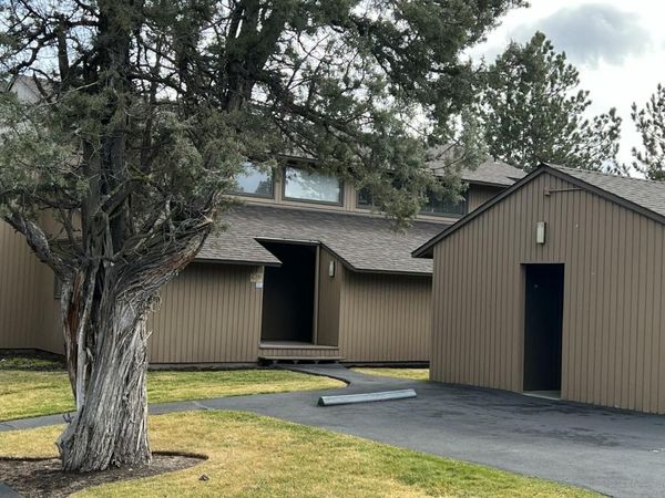 2310 Snowgoose Drive, Unit RV 7A, Redmond, OR 97756
