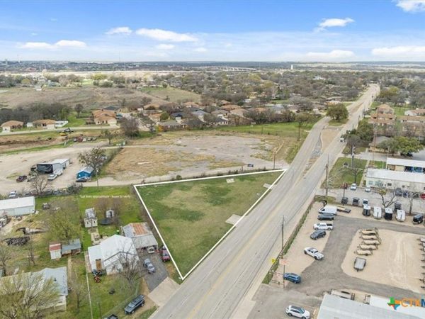 1507 Holland Road , Belton, TX 76513