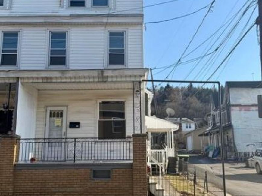 226 W 6th Street , Mount Carmel, PA 17851 Main Photo