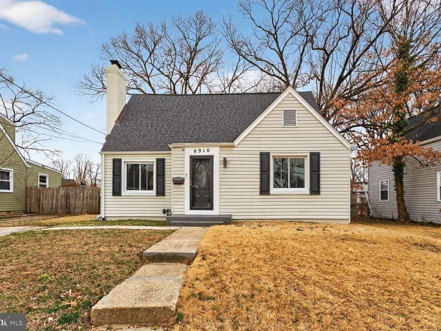 6910 Gateway Boulevard, District Heights, MD 20747 Main Photo