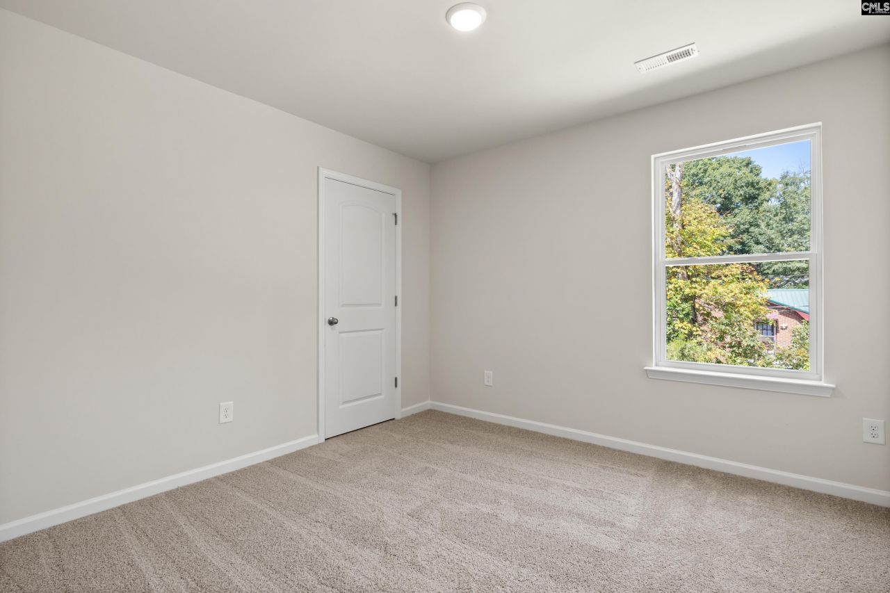 306 Elm Street  Photo 10