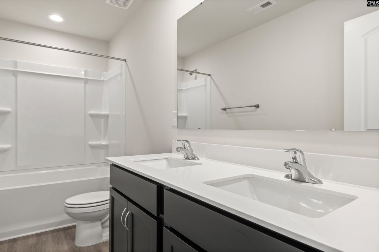 306 Elm Street  Photo 9