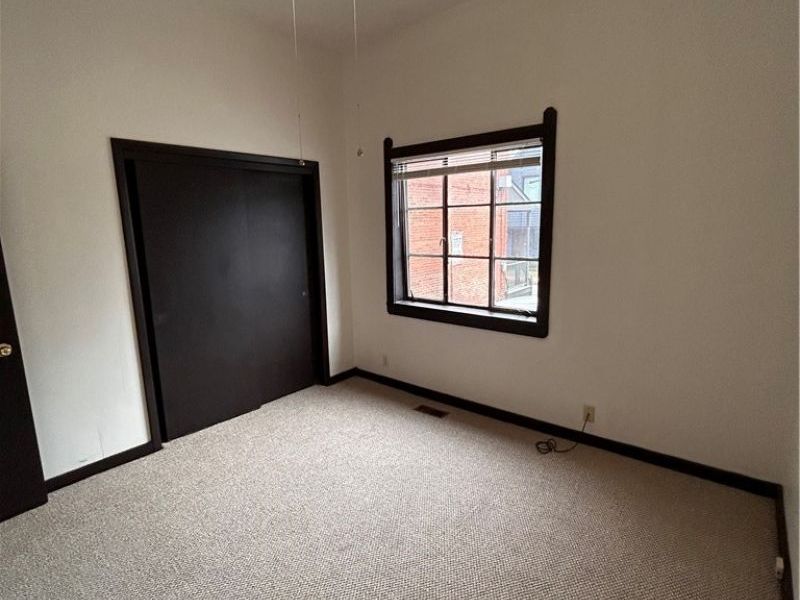 1707 W 31st Place, Cleveland, OH 44113 Photo 9