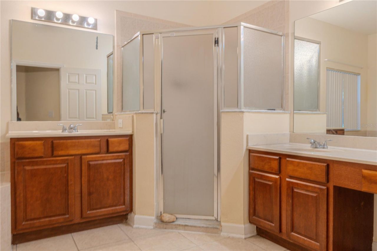 1895 Derby Glen Drive , Orlando, FL 32837 Photo