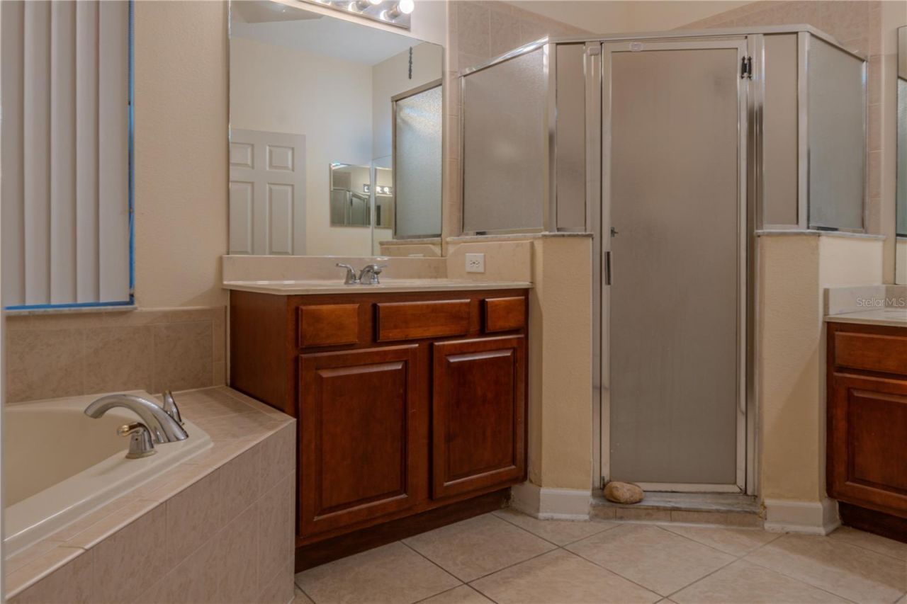 1895 Derby Glen Drive , Orlando, FL 32837 Photo