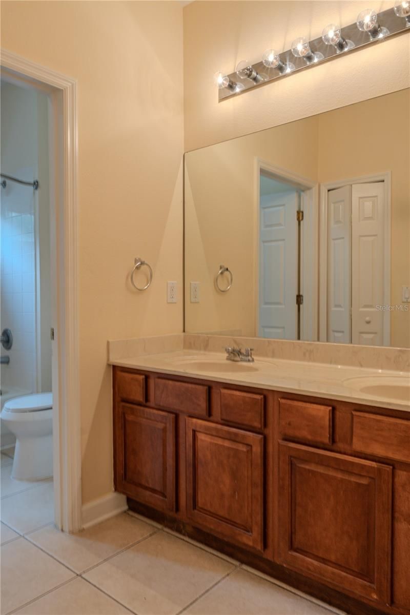 1895 Derby Glen Drive , Orlando, FL 32837 Photo