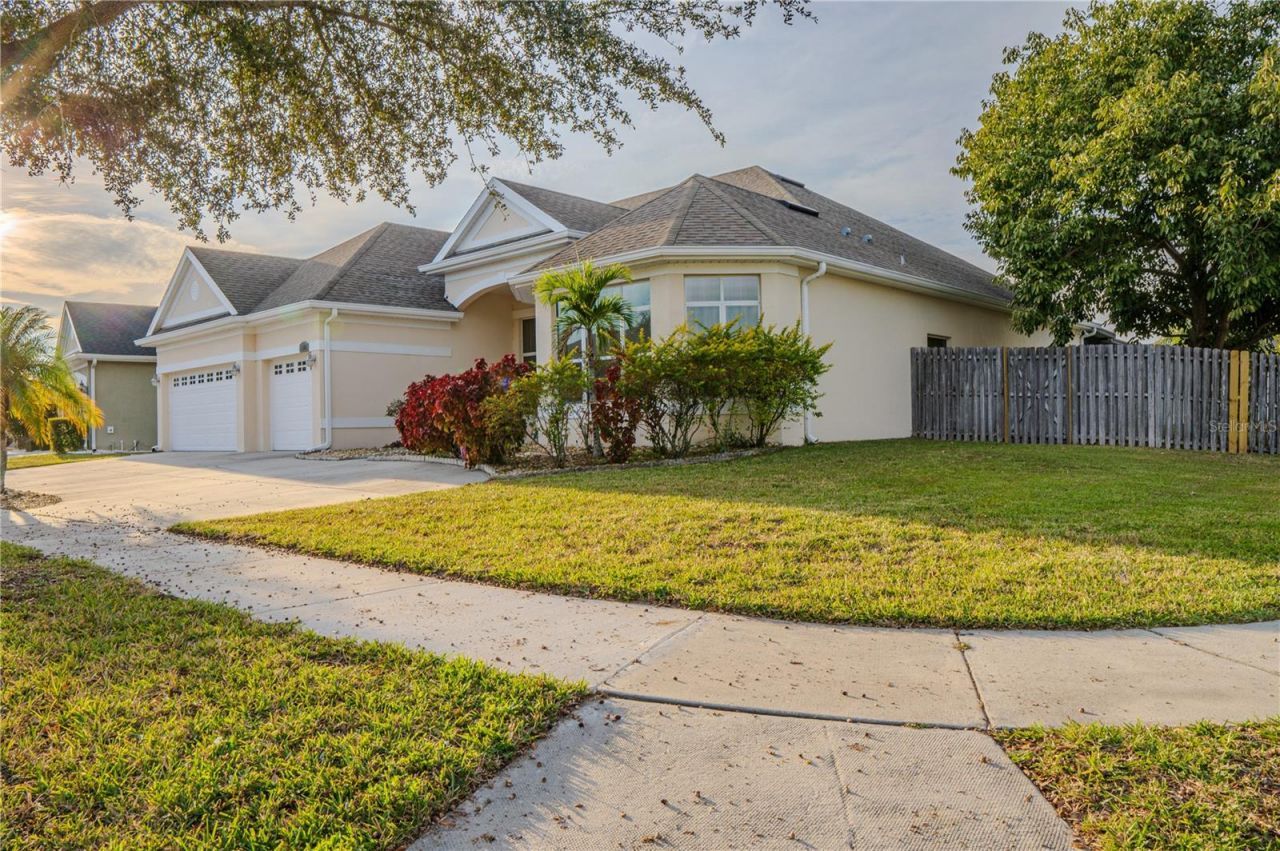 1895 Derby Glen Drive , Orlando, FL 32837 Photo