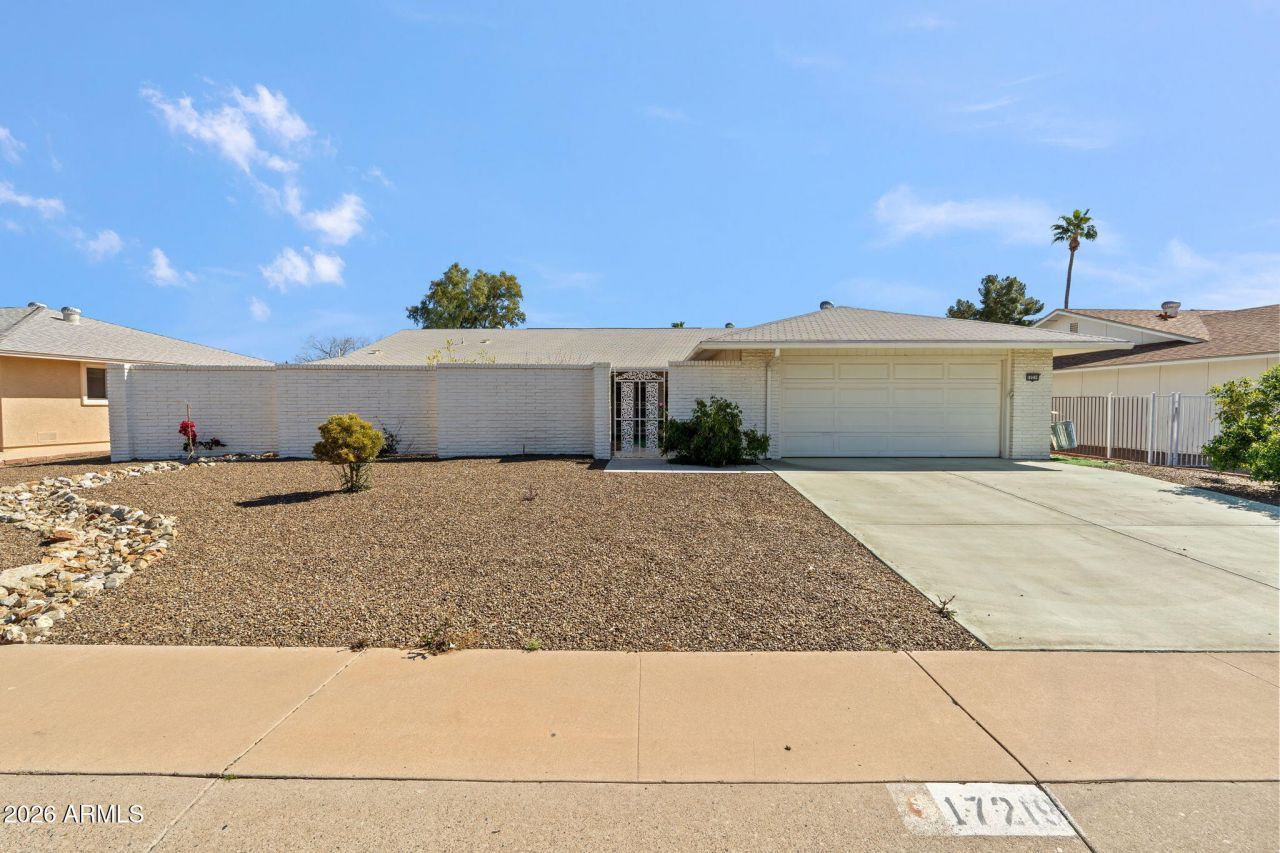 17219 N Lindgren Avenue, Sun City, AZ 85373 Main Photo
