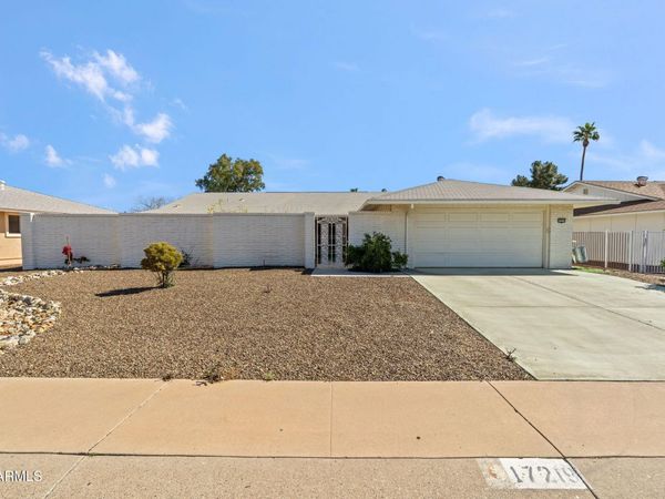17219 N Lindgren Avenue, Sun City, AZ 85373