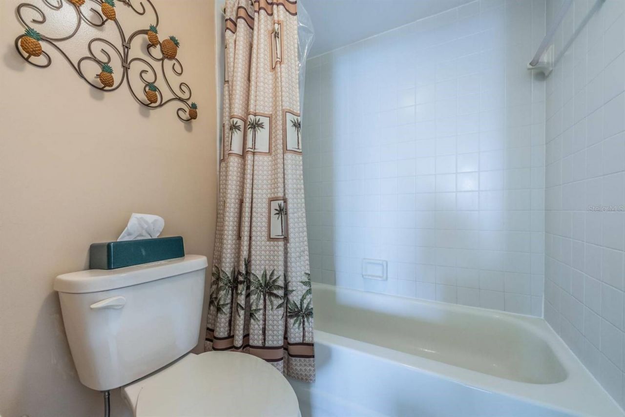 6218 Palma Del Mar Boulevard S, Unit 401, Saint Petersburg, FL 33715 Photo