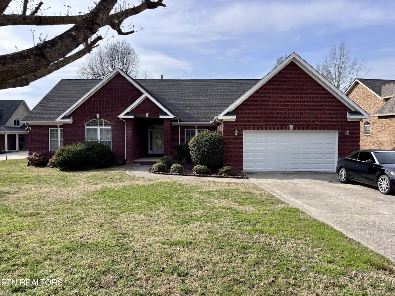 221 Village Way, Kingston, TN 37763 Main Photo