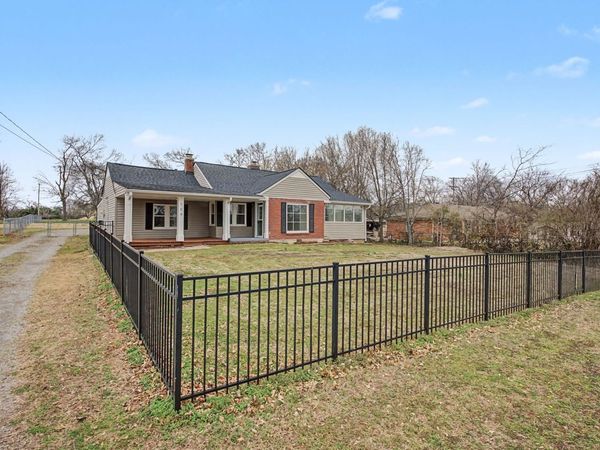 704 Florence Cir, Madison, TN 37115