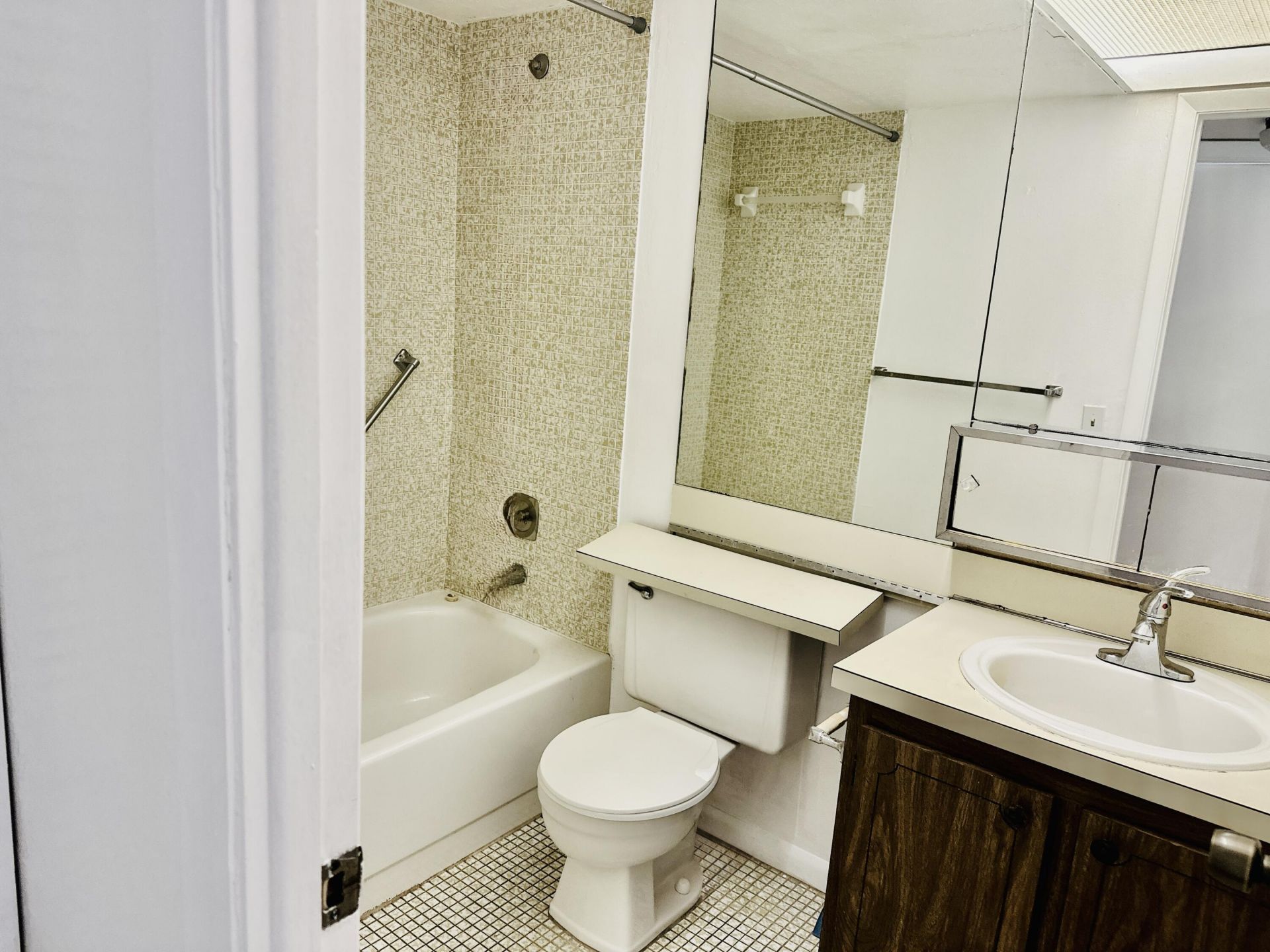 9900 Sunrise Lakes Boulevard, Unit 201, Sunrise, FL 33322 Photo