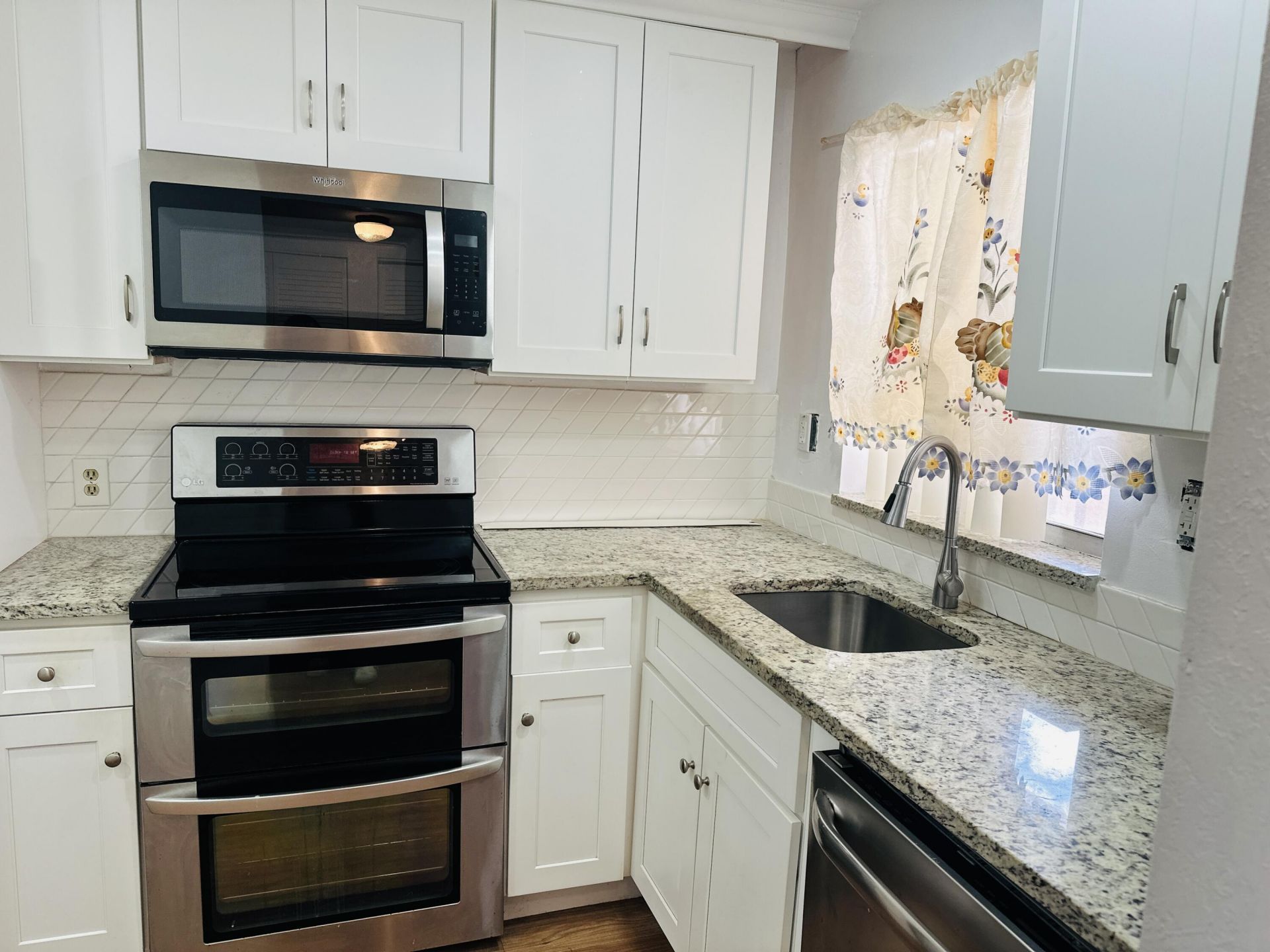 9900 Sunrise Lakes Boulevard, Unit 201, Sunrise, FL 33322 Photo