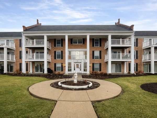 5501 Carriageway Drive , Unit 112, Rolling Meadows, IL 60008