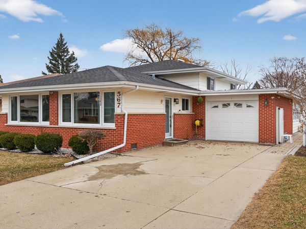567 Bedford Lane , Des Plaines, IL 60016