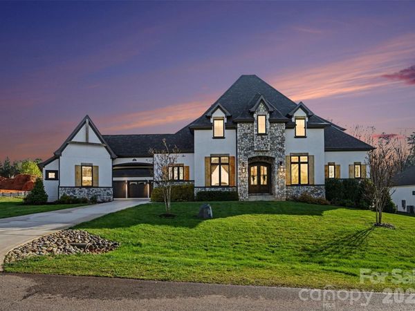 117 Hunts Landing Drive, Mooresville, NC 28117