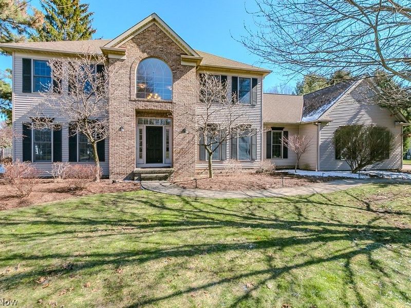 5596 Turnberry Lane, Highland Heights, OH 44143 Photo 2