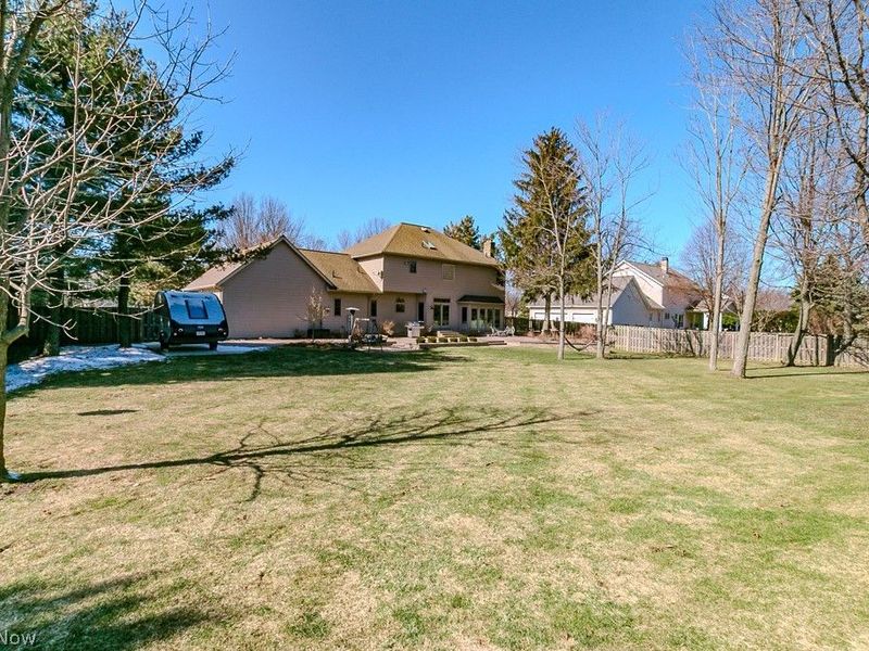 5596 Turnberry Lane, Highland Heights, OH 44143 Photo 4