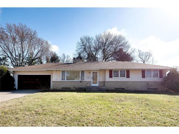 136 20th Avenue N, South Saint Paul, MN 55075
