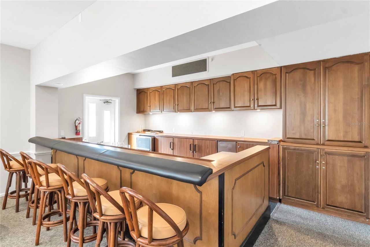 5770 Midnight Pass, Unit C608, Siesta Key, FL 34242 Photo