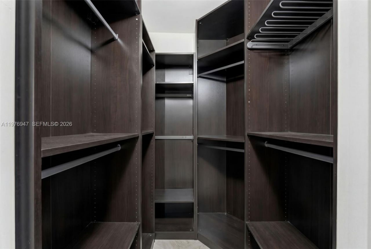 1825 S Ocean Dr, Unit 1014, Hallandale Beach, FL 33009 Photo