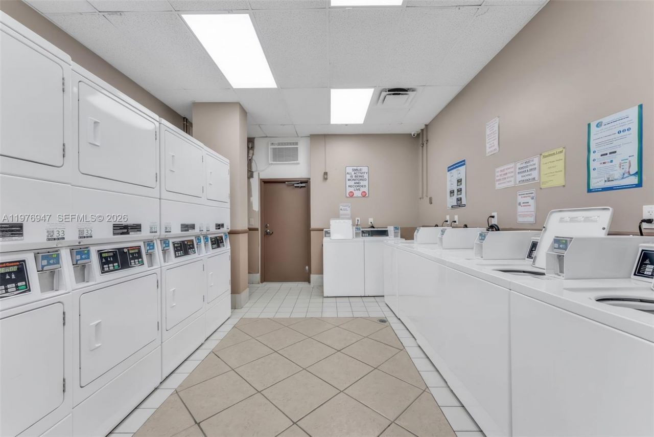 1825 S Ocean Dr, Unit 1014, Hallandale Beach, FL 33009 Photo