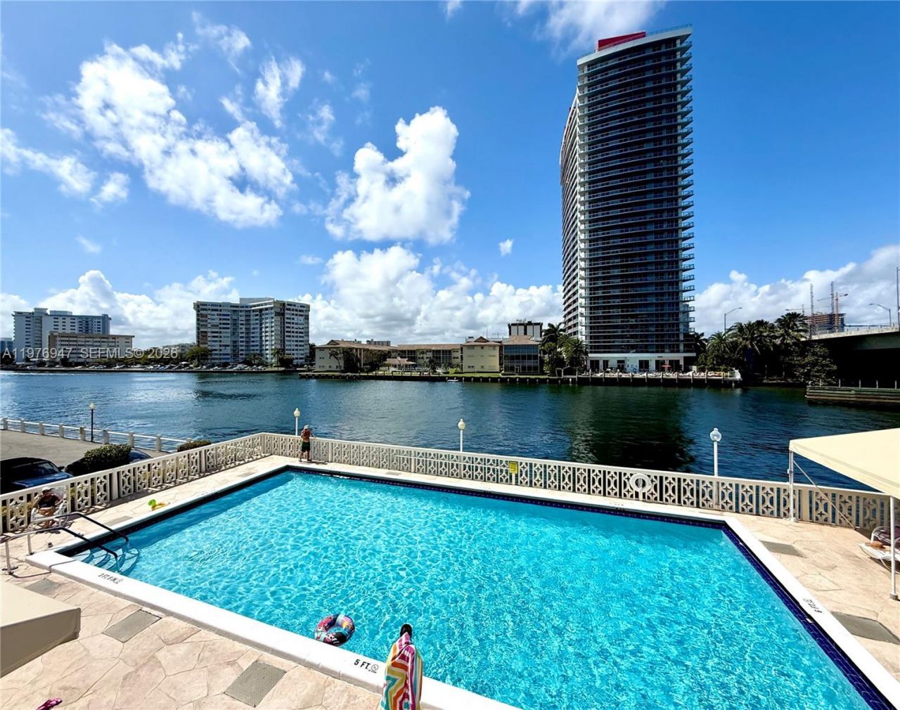 1825 S Ocean Dr, Unit 1014, Hallandale Beach, FL 33009 Photo