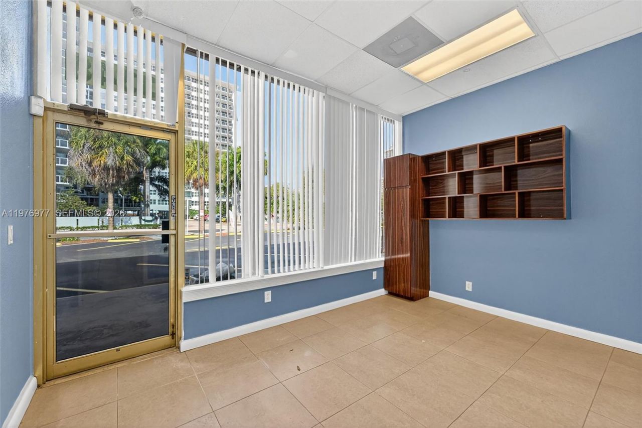 3302 NE 34th St , Unit 3348, Fort Lauderdale, FL 33308 Photo