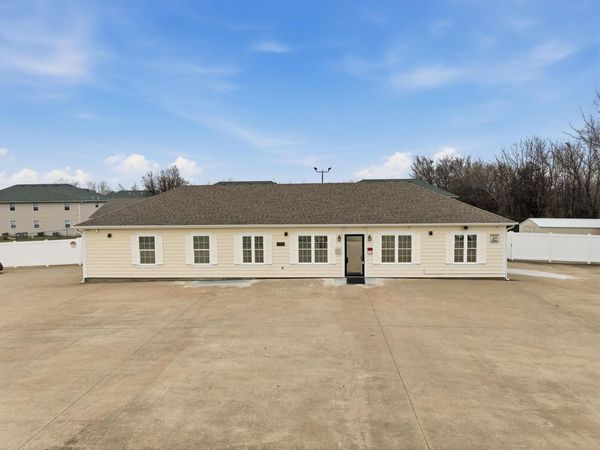 3203 N Rangeline Road, Joplin, MO 64801