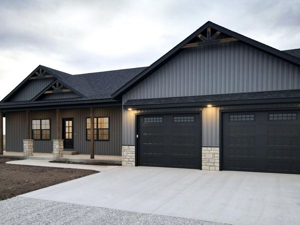 4441 S 82nd Road, Bolivar, MO 65613