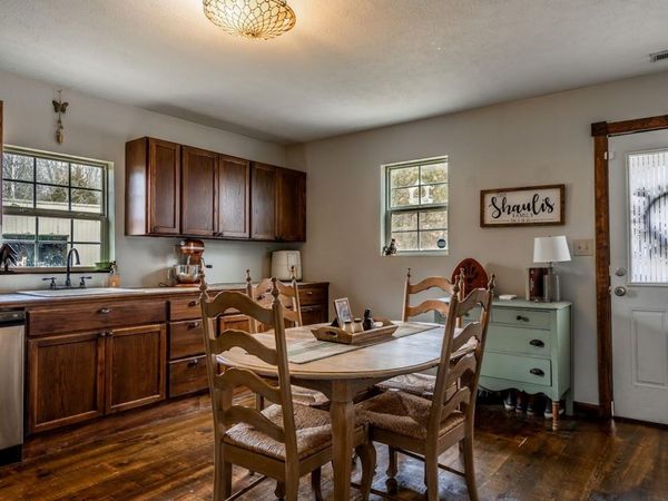 1341 E 559th Road, Morrisville, MO 65710