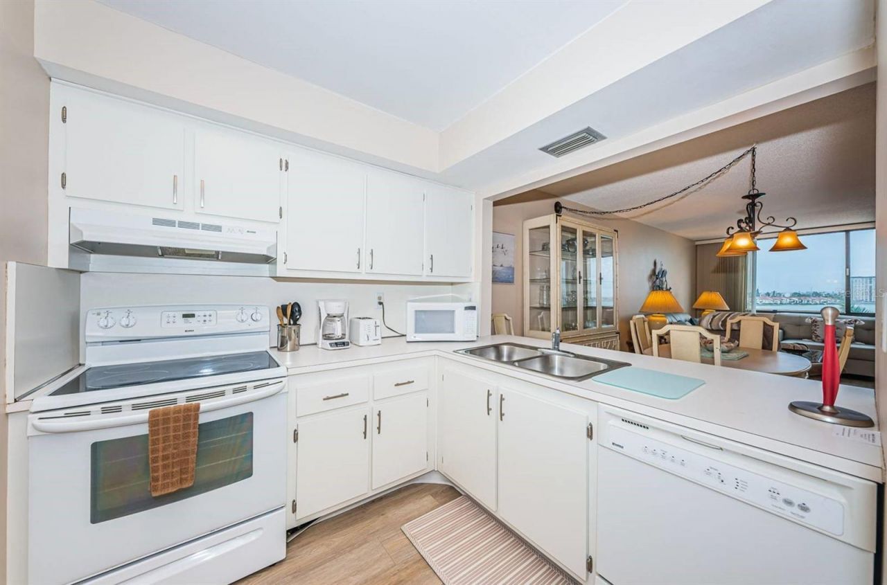 6218 Palma Del Mar Boulevard S, Unit 507, Saint Petersburg, FL 33715 Photo