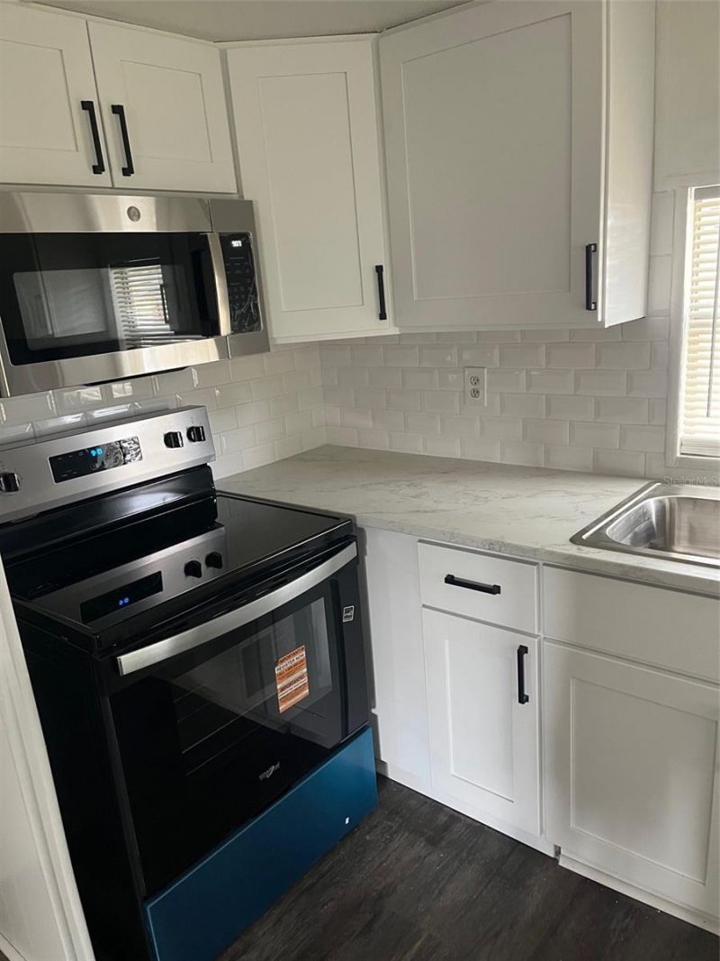 816 Beechwood Avenue , Lady Lake, FL 32159 Photo