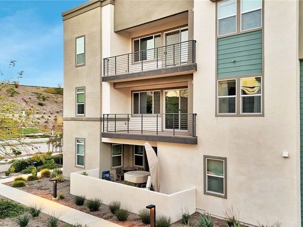 26958 Sandbar Willow Pl, Unit 205, Valencia, CA 91355