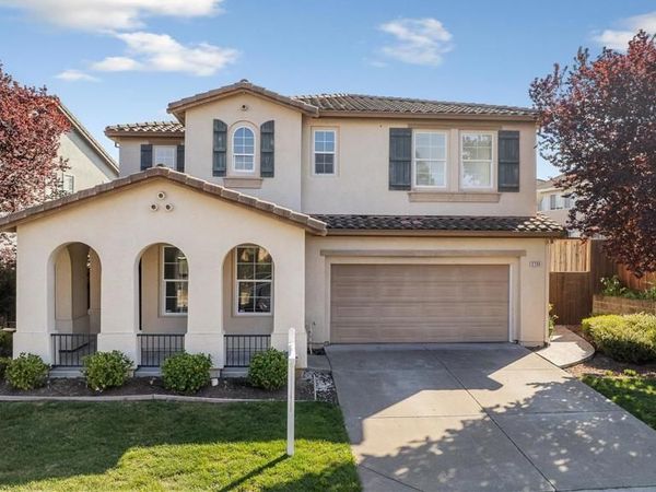 5700 5700 Oakmont Dr, Richmond, CA 94806