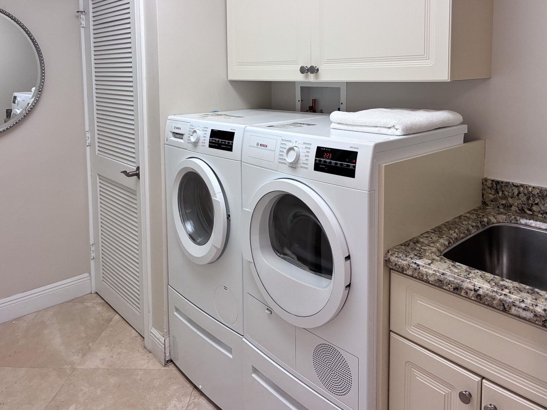 2000 S Ocean Drive, Unit 810, Fort Lauderdale, FL 33316 Photo