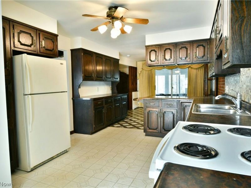 9 Hillside Drive, Girard, OH 44420 Photo 19