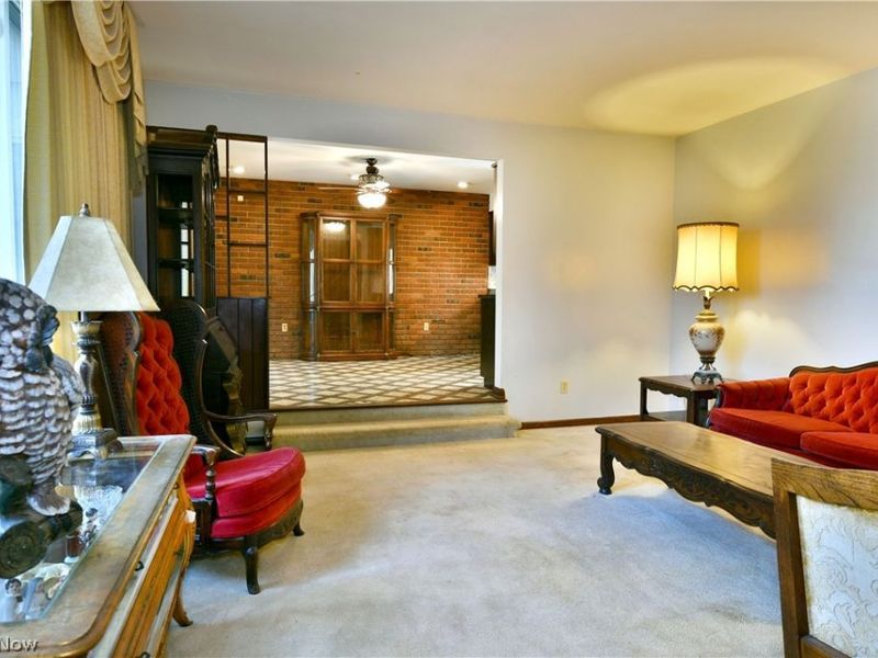 9 Hillside Drive, Girard, OH 44420 Photo 8