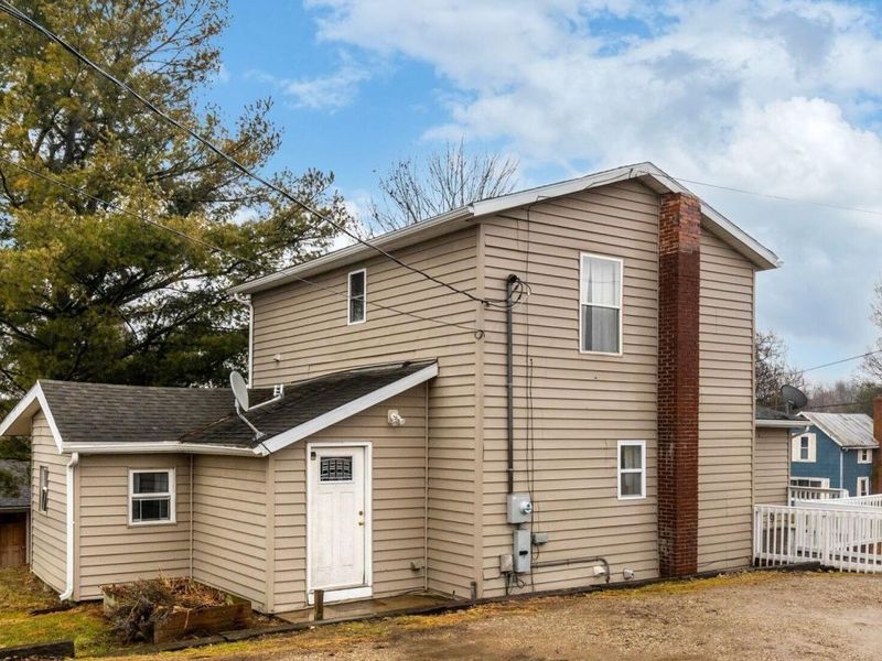 8 E Walnut Street, Marengo, OH 43334 Photo 2