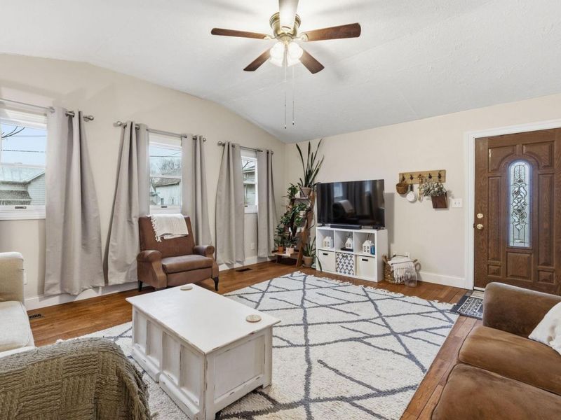 8 E Walnut Street, Marengo, OH 43334 Photo 4