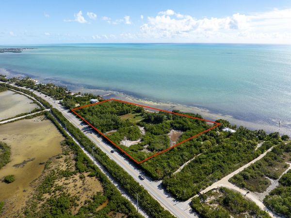 57478 Overseas Highway, MARATHON, FL 33050
