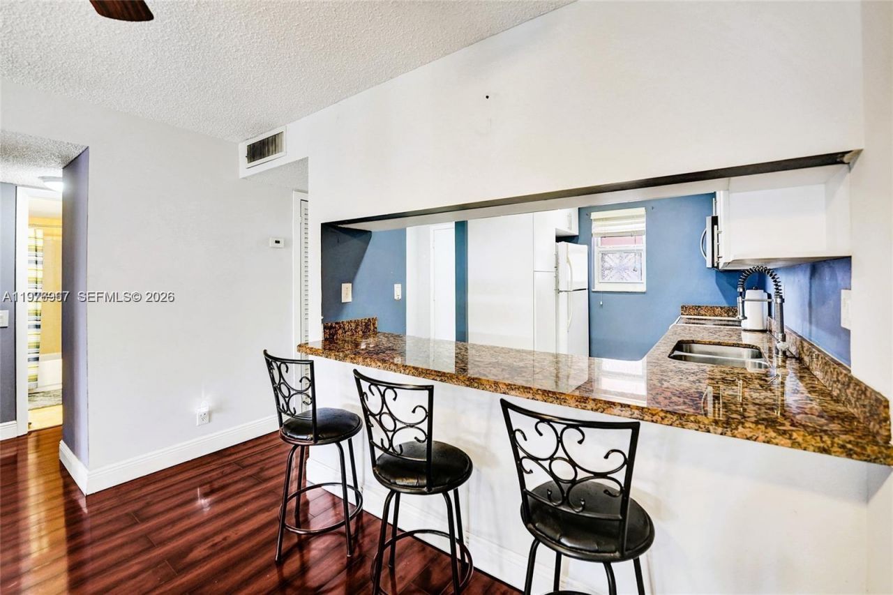 7610 Stirling Rd , Unit 207C, Davie, FL 33024 Photo