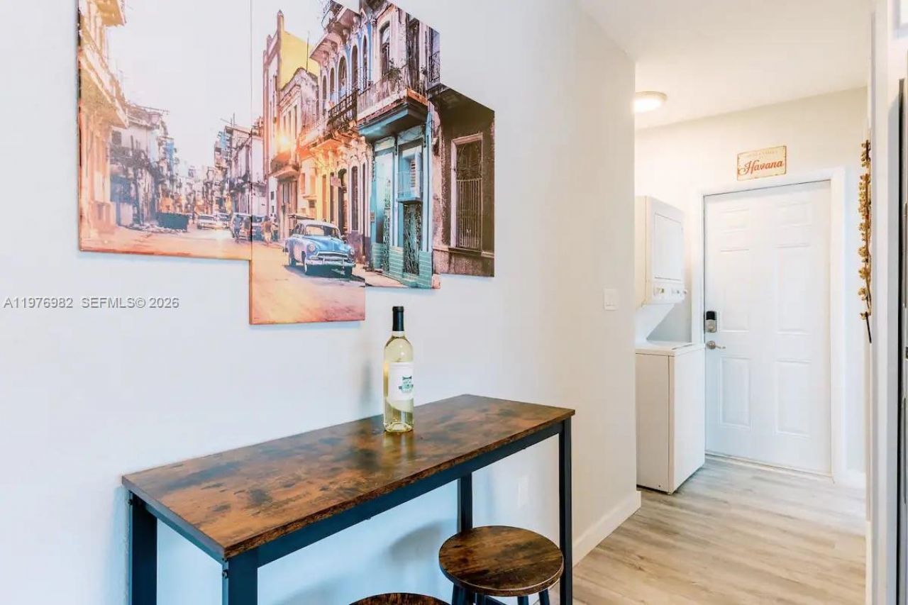 1647 NW 29th Ave , Miami, FL 33125 Photo