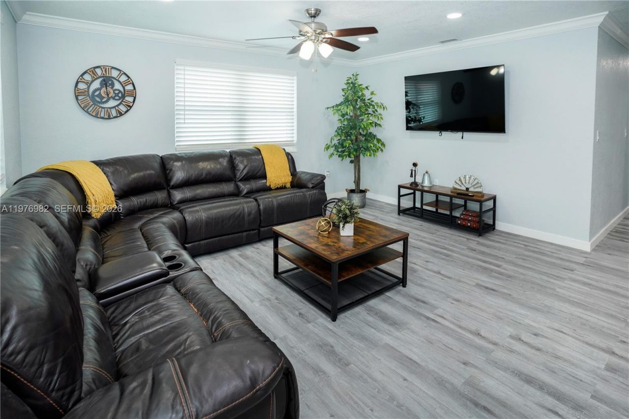 1647 NW 29th Ave , Miami, FL 33125 Photo