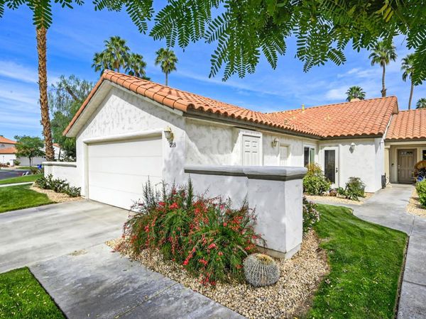 218 Desert Falls Drive E, Palm Desert, CA 92211